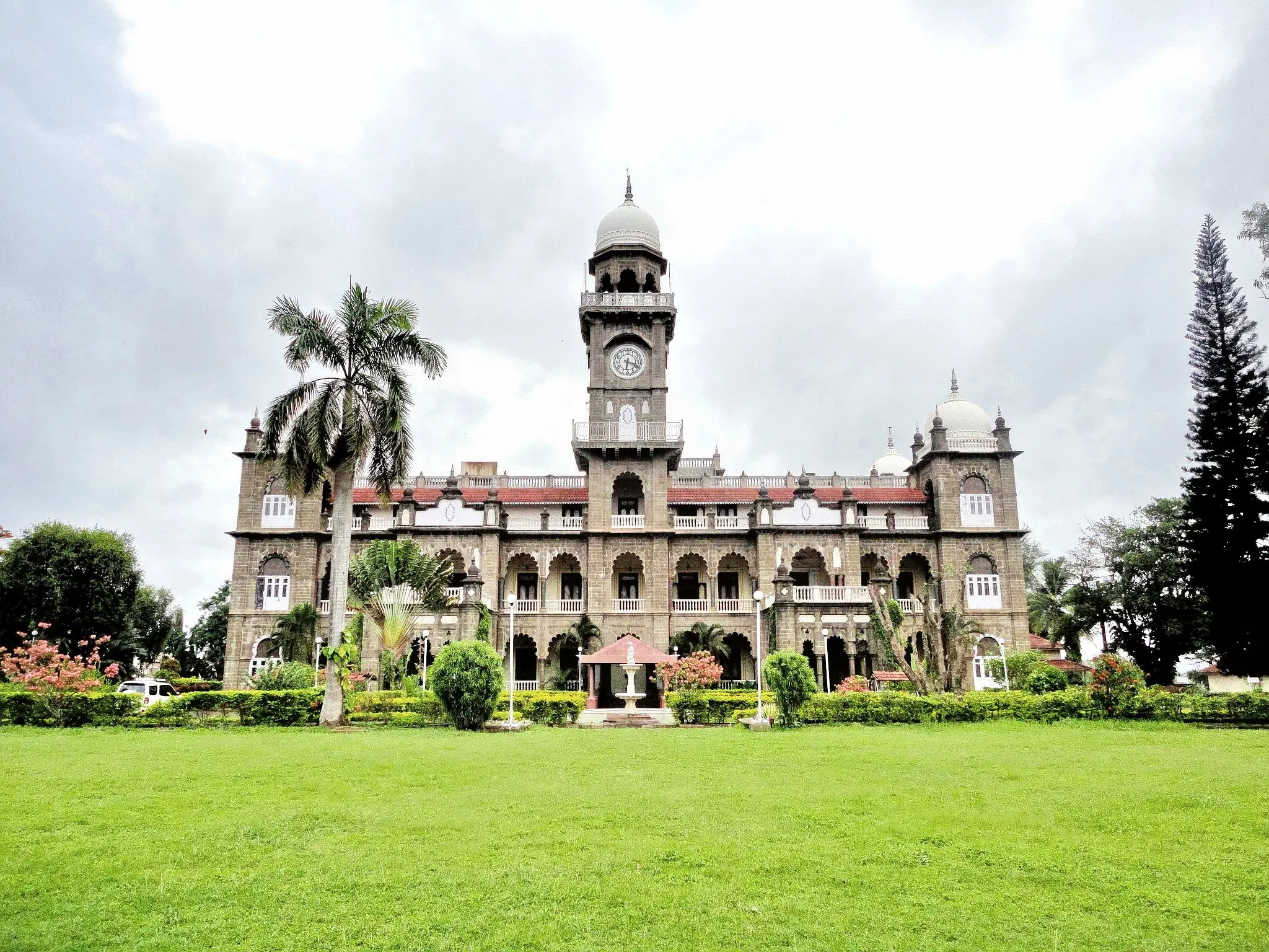 Shalini Palace, Kolhapur